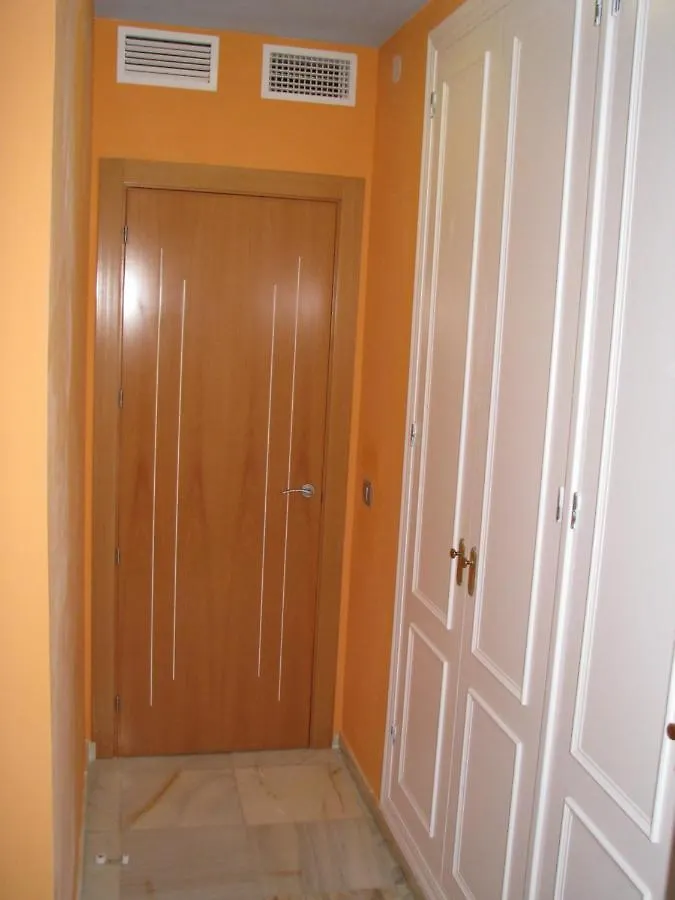 Homestay Tower Apartment Fuengirola